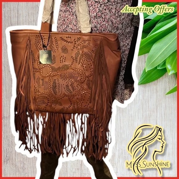 FRYE NWT - tan 100% genuine Leather laser cut fringe Tote bag - roomy - Picture 2 of 7